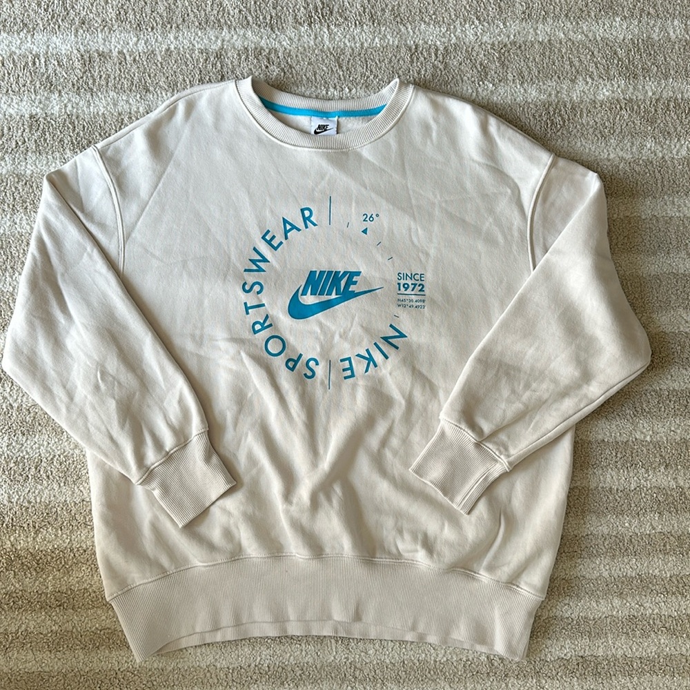 Oversized Nike Crewneck